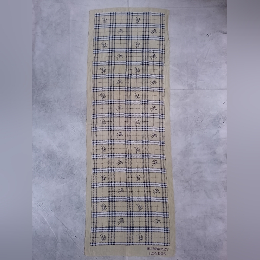 Burberry London Plaid Scarf Classic Nova Check 60” Designer Scarf - Picture 13 of 13